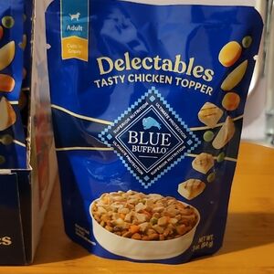 11ct Blue Buffalo Delectables Tasty Chicken Topper Adult 3oz